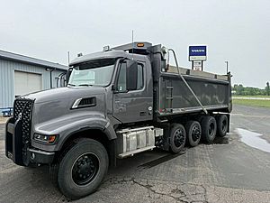 2022 Volvo VHD64F300 - Dump Truck