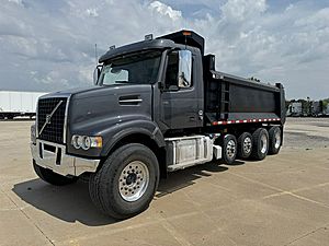 2021 Volvo VHD64F300 - Dump Truck
