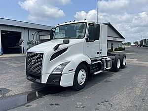 2019 Volvo VNL - Day Cab