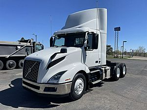 2019 Volvo VNL - Day Cab