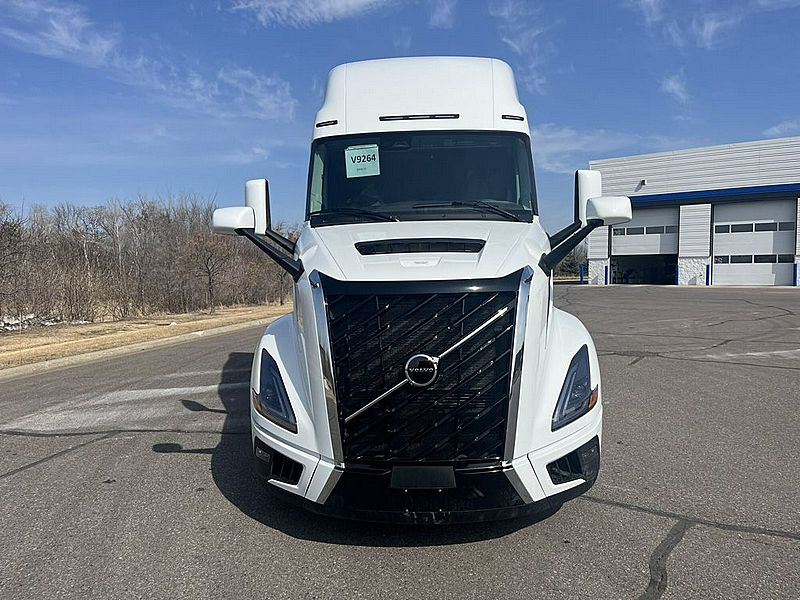 2026 Volvo Trucks T660 For Sale | 74" Sleeper | #V9264
