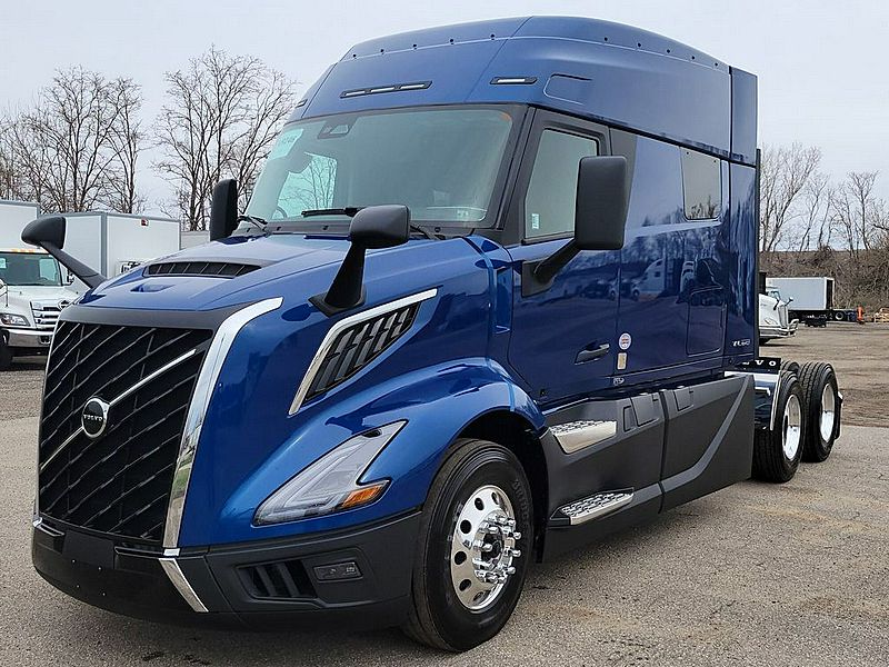 2026 Volvo Trucks NEW VNL64T840