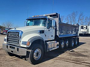 2025 Mack Granite GR64F - Dump Truck