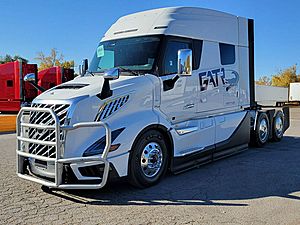 2025 Volvo NEW VNL64T840