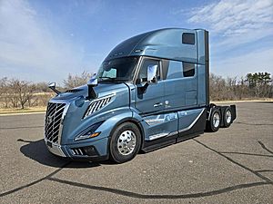 2025 Volvo VNL 860