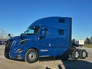 2025 Volvo VNL 860 - Sleeper Truck