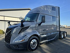 2025 Volvo VNL 860