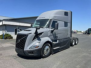 2025 Volvo VNL 860