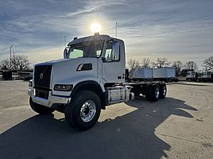 2025 Volvo VHD64F300 - Dump Truck