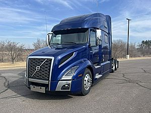 2025 Volvo VNL 860