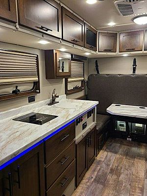 2024 Volvo Trucks VNL