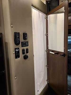 2024 Volvo Trucks VNL