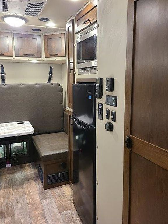 2024 Volvo Trucks VNL