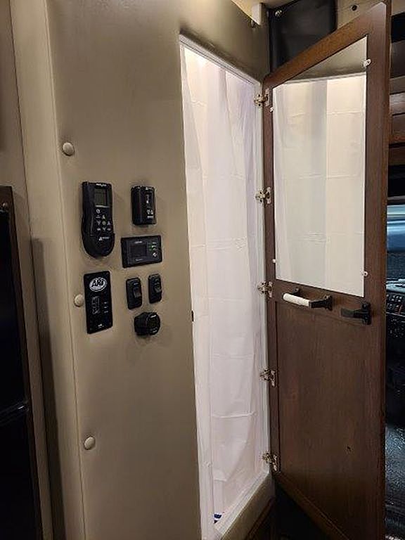 2024 Volvo Trucks VNL