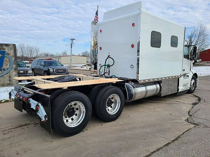 2024 Volvo Trucks VNL