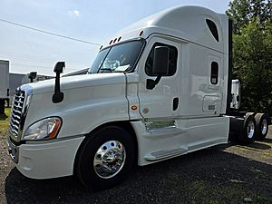 2020 Freightliner Cascadia 125 - Sleeper Truck