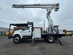 2012 Ford F750 - Bucket Truck