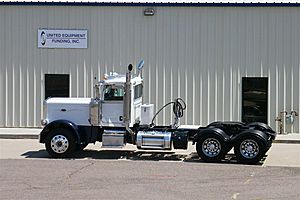 2020 Peterbilt 389 - Day Cab