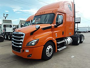 2019 Freightliner Cascadia - Sleeper Truck