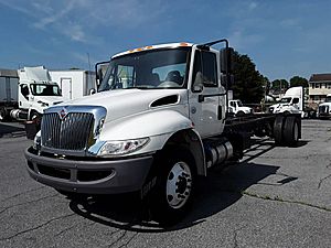 2018 International DuraStar 4300 - Cab & Chassis