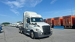 2020 Freightliner Cascadia 126