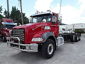 2017 Mack Granite GU803 - Day Cab