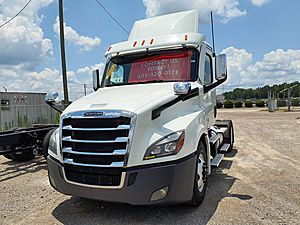 2021 Freightliner CASCADIA PX12642ST - Day Cab