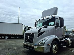 2019 Freightliner Cascadia - Day Cab