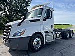 2021 Freightliner Cascadia 126