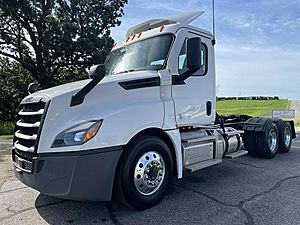 2021 Freightliner Cascadia 126 - Day Cab