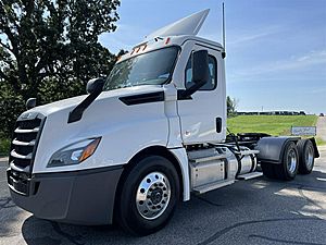 2021 Freightliner Cascadia 126 - Day Cab