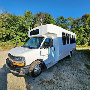 2024 DIAMOND COACH VIP 2200 - Commercial Bus