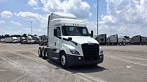 2020 Freightliner Cascadia 126