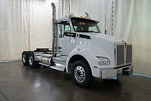 2026 Kenworth T880 - Day Cab