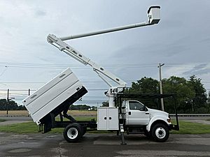 2015 Ford F-750 - Bucket Truck