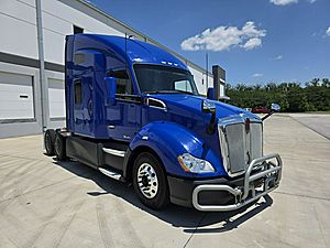 2021 Kenworth T680 - Sleeper Truck