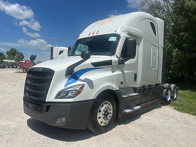 2021 Freightliner PT126SLP