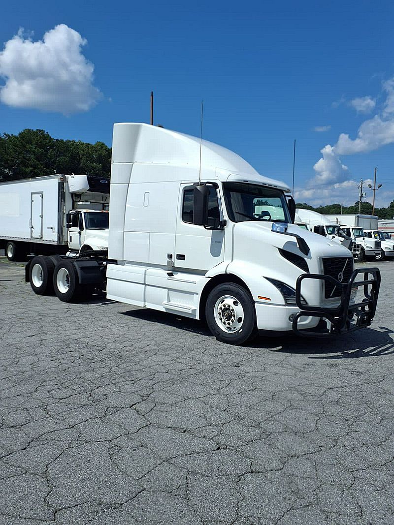2020 Volvo VNR64T-640