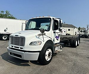 2017 Freightliner M2 106