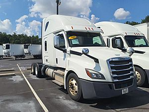 2019 Freightliner Cascadia - Sleeper Truck