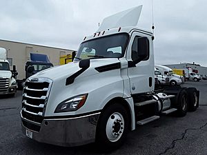 2019 Freightliner Cascadia - Day Cab