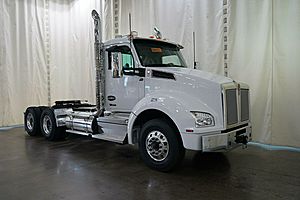 2026 Kenworth T880 - Day Cab