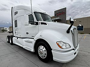 2020 Kenworth T680 - Sleeper Truck