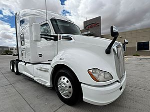 2020 Kenworth T680 - Sleeper Truck