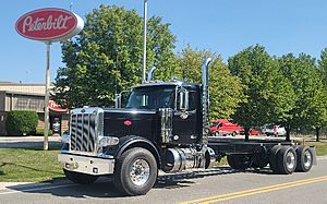 2025 Peterbilt 589
