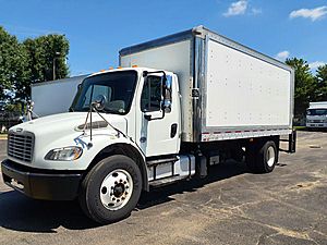 2019 Freightliner M2 106 - Day Cab