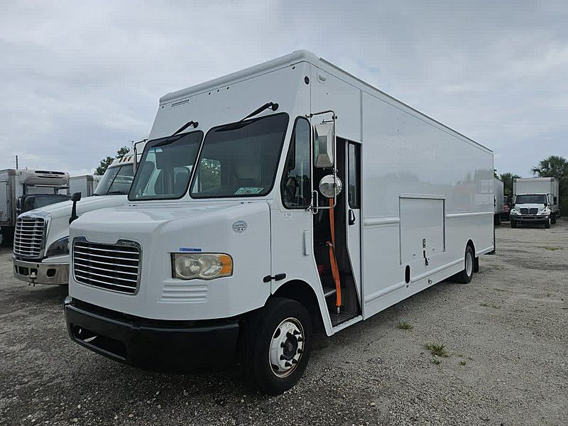 2018 Freightliner MT55
