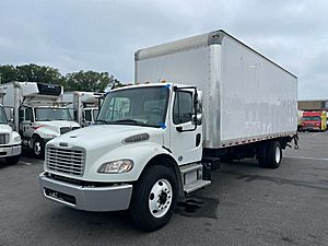 2018 Freightliner M2 106 - Box Van