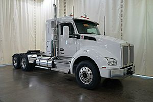 2026 Kenworth T880 - Day Cab