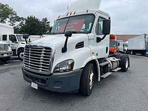 2020 Freightliner Cascadia 113 - Day Cab